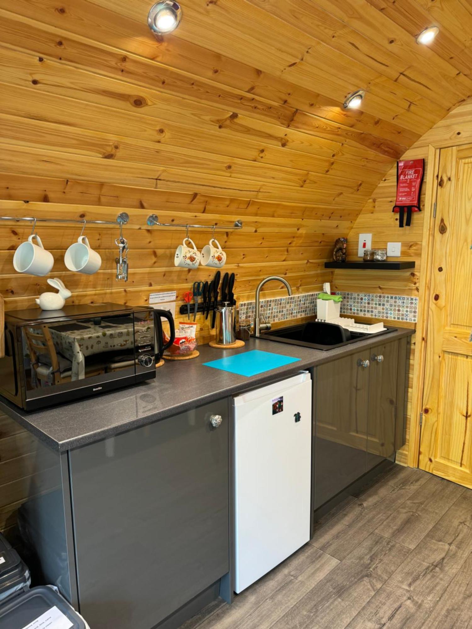 Hotel Loch Ness Woodland Pods Drumnadrochit Esterno foto